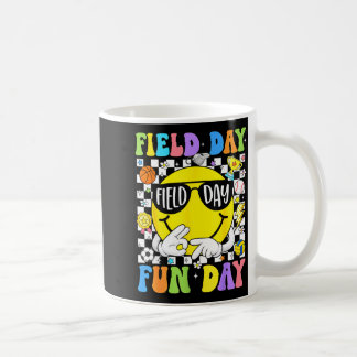 67 fält dag rolig dag sex sju leende ansikte lärar kaffemugg
