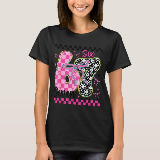 67 Funny Meme Filled With Hearts Six Seven Valenti T Shirt (Framsida)