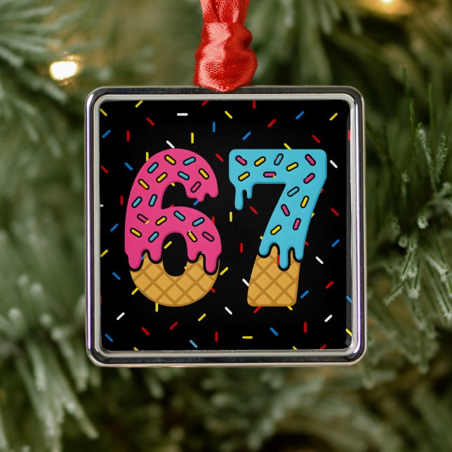 67 Funny Meme Ice Cream Sex Seven Gen Alpha Julgransprydnad Metall (Träd)