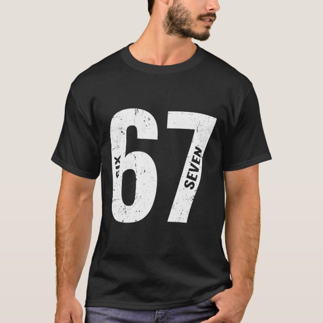 67 Funny Meme Six Seven Retro  T Shirt (Framsida)