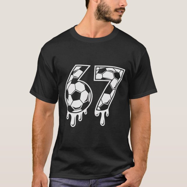 67 Glassis Drip Fotboll Gen Alpha Six Seven Meme T Shirt (Framsida)