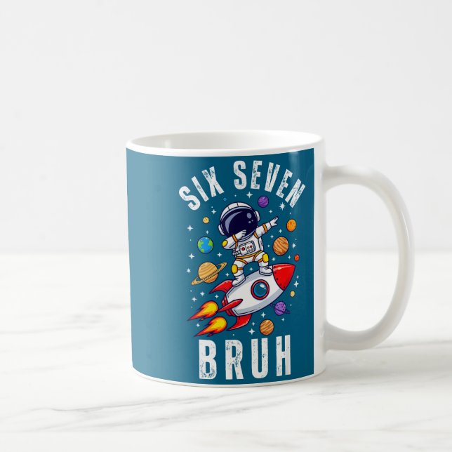 67 Meme Astronaut Dabbing In Space Funny Six Seven Kaffemugg (Höger)
