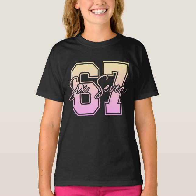67 Meme Barn T-Shirt - Roligt Viralt Nummer Grafis (Framsida)