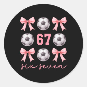67 Meme Fotbollsmamma Syster Coquette Bågar Rosa F Runt Klistermärke