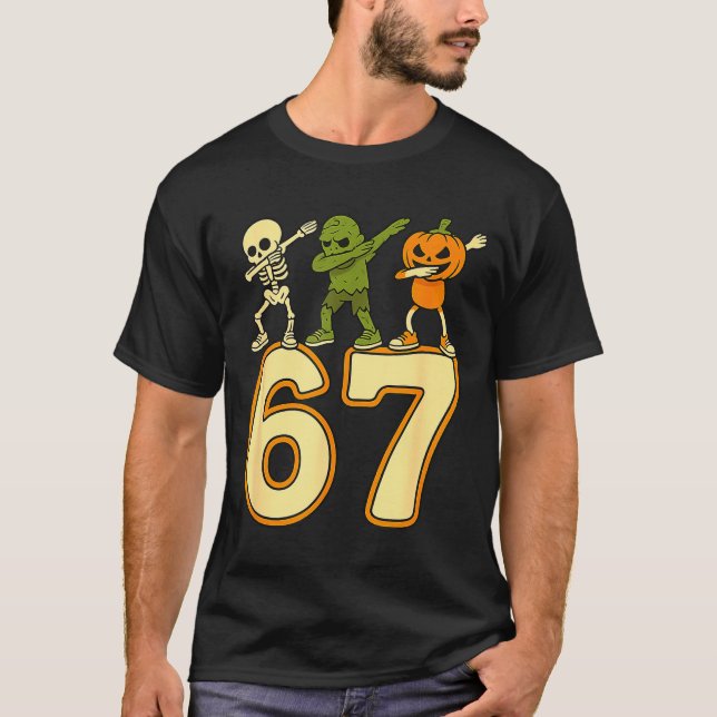 67 Meme Funny Halloween Numbers Six Seven Men Wome T Shirt (Framsida)