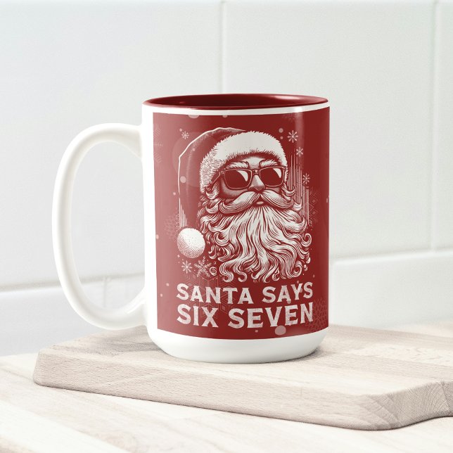 67 Meme Funny Santa Says Six Seven Christmas Två-Tonad Mugg (Skapare uppladdad)