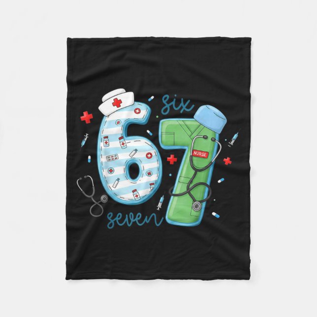 67 Meme Funny School Nurse Six Seven Meme Nursing  Fleecefilt (Framsidan)