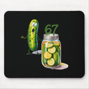 67 Meme Pickle Överraskning En Burk Skivade Pickle Musmatta
