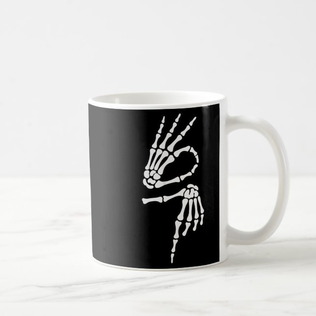 67 Meme Skeleton Hand 6 7 Halloween Six Seven  Kaffemugg (Höger)