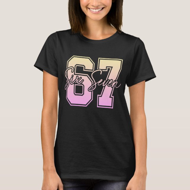 67 Meme T-Shirt - Roligt Viralt Nummer Grafisk  (Framsida)