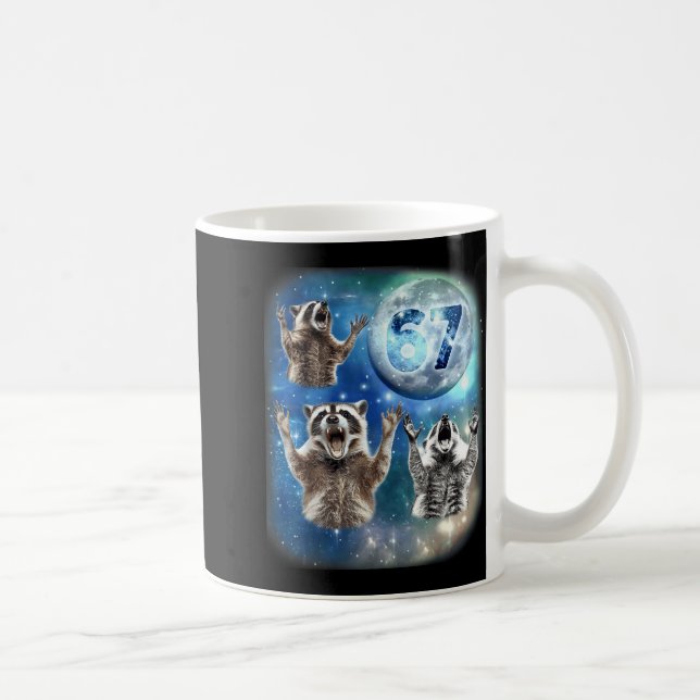 67 Meme Three Racoon Howling At The Moon 67  Kaffemugg (Höger)