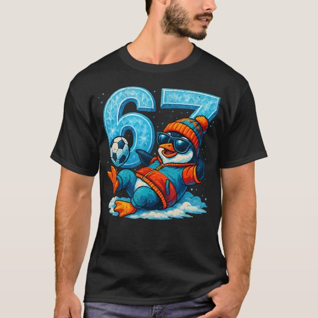 67 Penguin Soccer Funny Winter Meme T Shirt (Framsida)