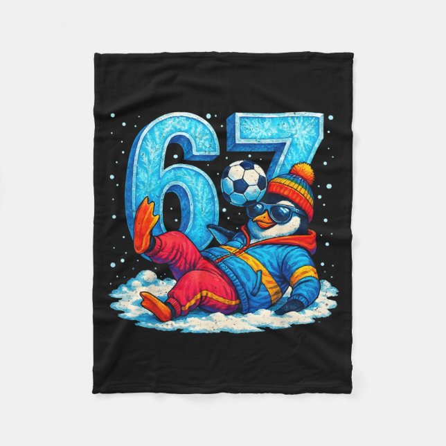 67 Pingvin Fotboll Roligt Vinter Meme Present  Fleecefilt (Framsidan)