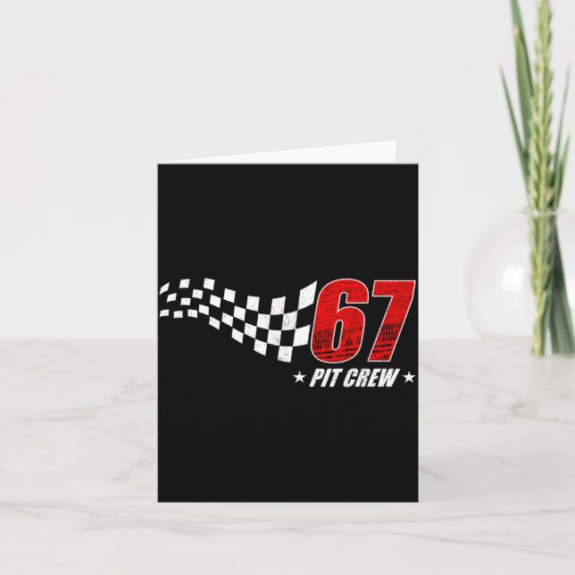 67 pitcrew six seven racing födelsedags racing bil kort (Framsida)