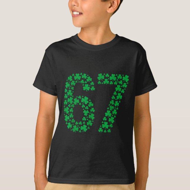 67 roliga Six Seven Gen Meme Lucky Vibes St. Patri T Shirt (Framsida)