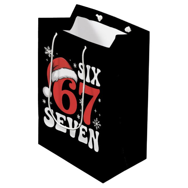 67 Santa Hat Christmas Six Seven Funny Sayings (Framsidan Vinklad)