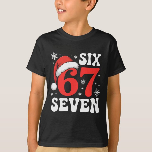 67 Santa Hat Christmas Six Seven Funny Sayings  T Shirt (Framsida)