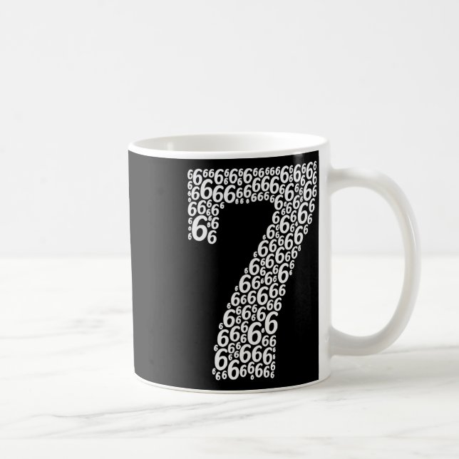 67 Sextio sju Halloween kostymdesign Roligt 6 7  Kaffemugg (Höger)