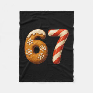 67 Six Seven 6-7 Pepparkaks Godisstav Jul Fleecefilt