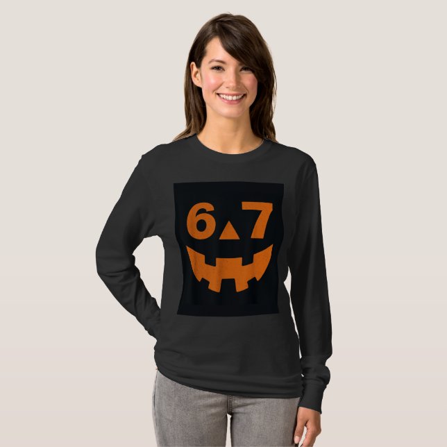 67 Six Seven Funny Halloween Costume T Shirt (Hel framsida)