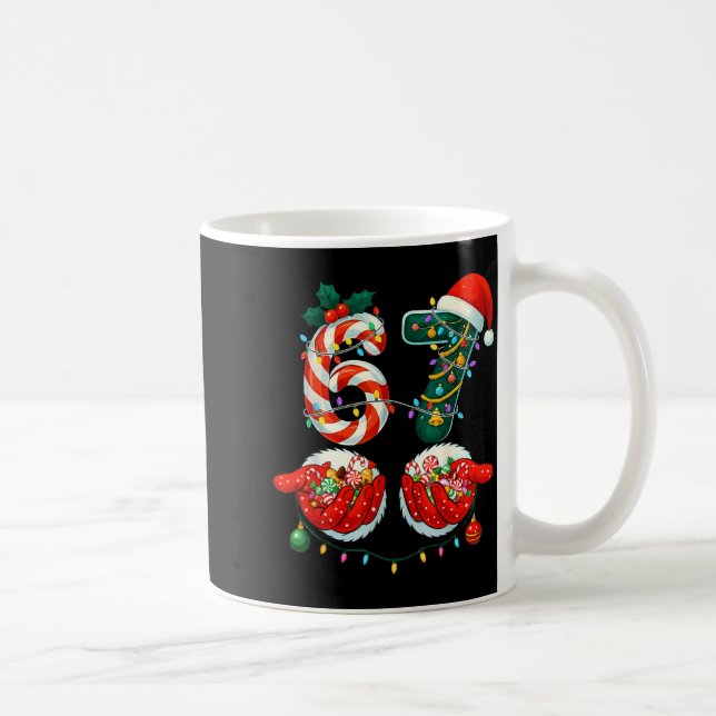 67 Six Seven Meme Christmas 6 7 Xmas Men Women Kid Kaffemugg (Höger)
