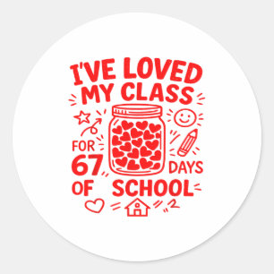 67 Skoldagar älskade min klass Funny Valentine Mug Runt Klistermärke
