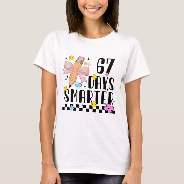 67 Skoldagar Rolig 67 Dagar Smartare Student T-Shi T Shirt (Framsida)
