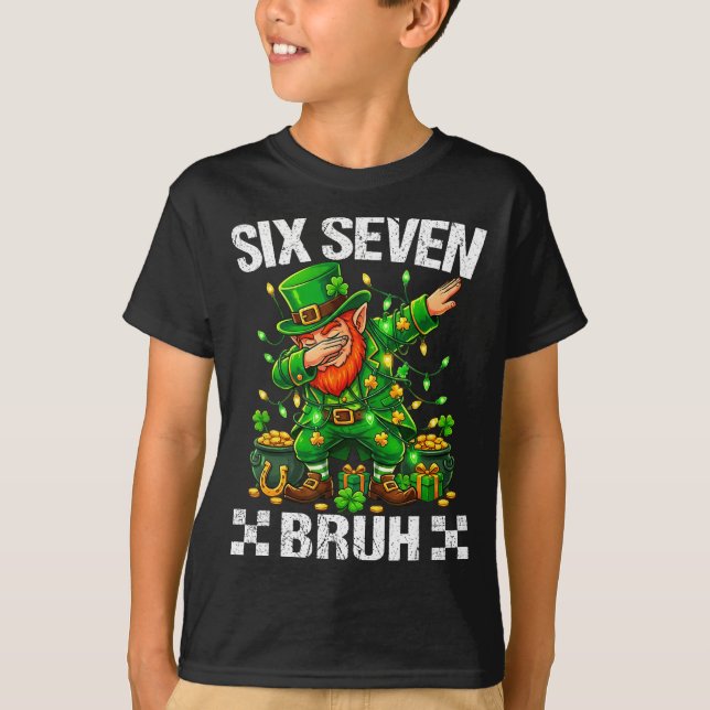 67 St Patricks Funny Six Seven Meme Leprechaun Boy T Shirt (Framsida)