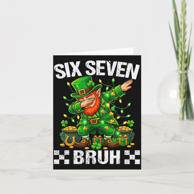 67 St Patricks Roliga Six Seven Meme Leprechaun Po Kort (Framsida)