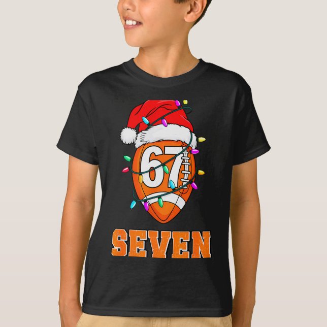 67endy Xmas Football – Six &amp; Seven Matching Co T Shirt (Framsida)