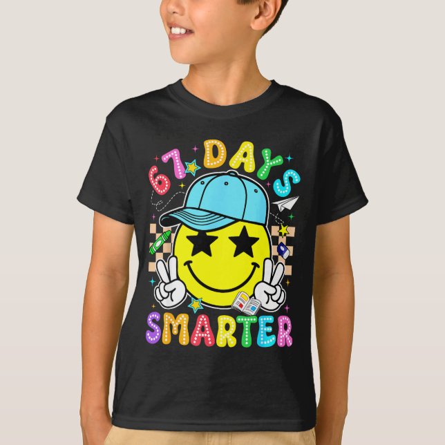 67th Day Of School 67 Days Smarter Teacher Boy Gir T Shirt (Framsida)