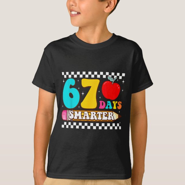 67th Day Of School 67 Days Smarter Teacher Boy Gir T Shirt (Framsida)