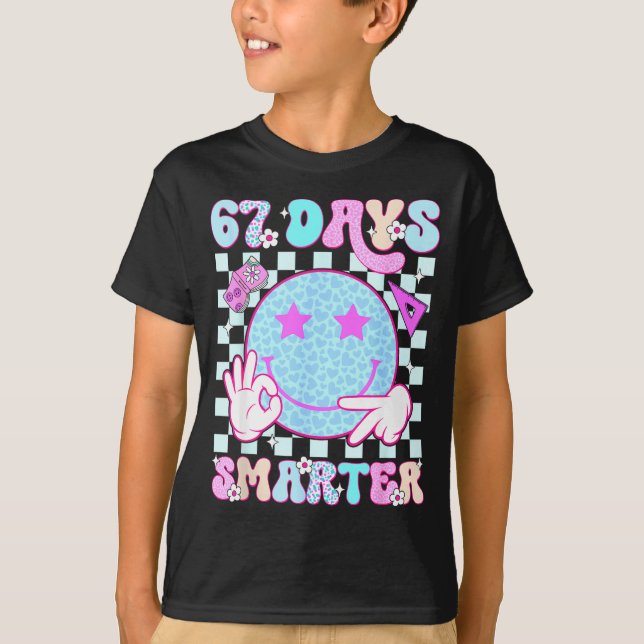 67th Day Of School Shirt 67 Days Smarter Teacher B T Shirt (Framsida)