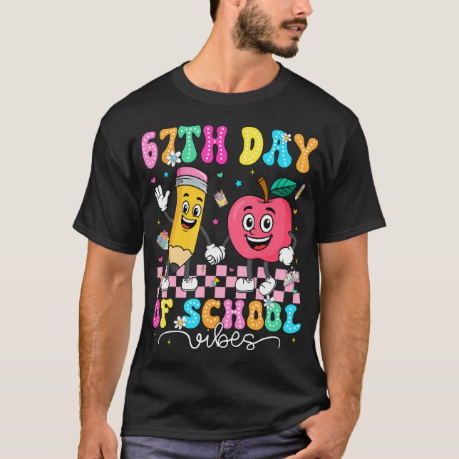 67Th Day Of School Shirt 67 Days Smarter Teacher B T Shirt (Framsida)