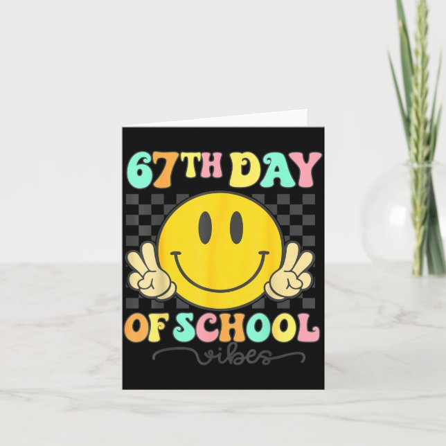67th Day Of School Vibes Groovy Smile Face 67 Six  Kort (Framsida)