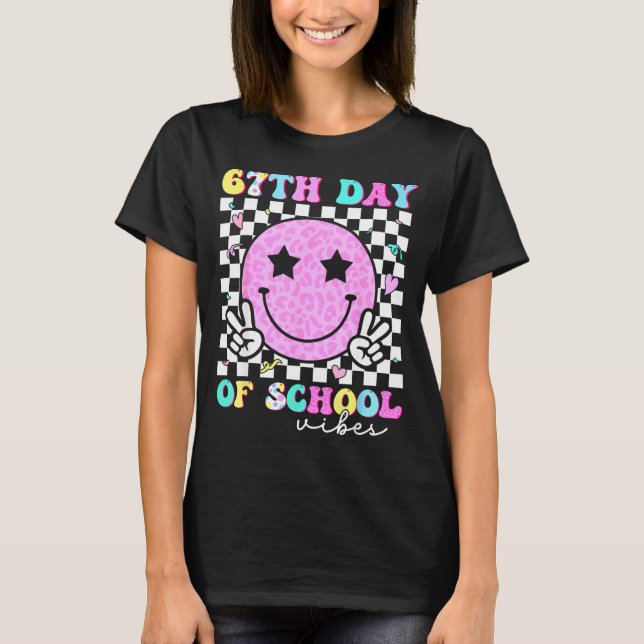 67th Day Of School Vibes Smile Face 67 Six Seven M T Shirt (Framsida)