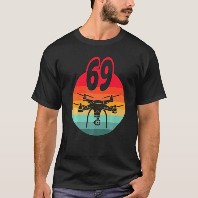 69:e födelsedagen: I Retro Remote Control Drones w T Shirt (Framsida)