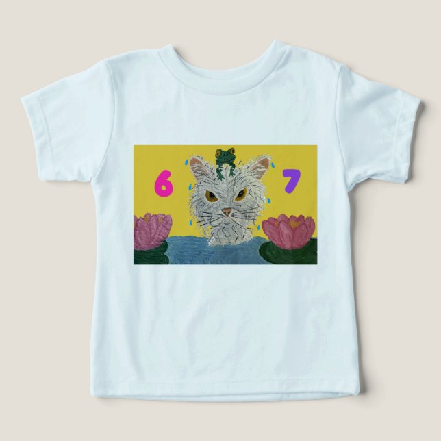 6 7 Mad Cat with frog on its head T Shirt (Design Framsida)