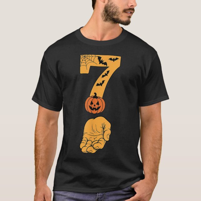 6 7 Six Seven Meme Med Hand Spindelnät Halloween  T Shirt (Framsida)