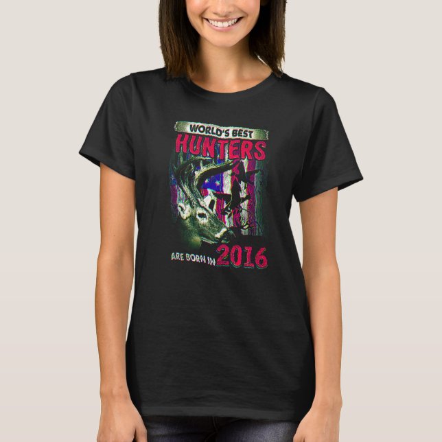 6 år gammal Hjort Hunter född 2016 6e T Shirt (Framsida)