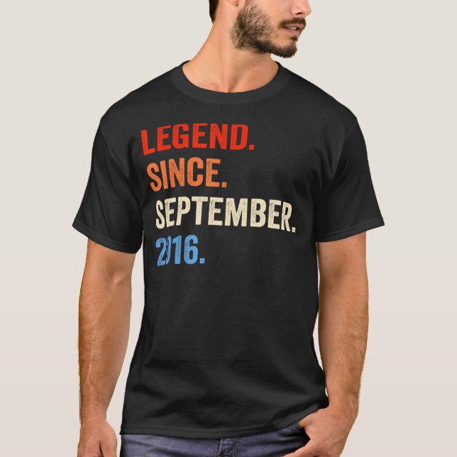 6 års gammal presentförklaring sedan september 201 t shirt (Framsida)