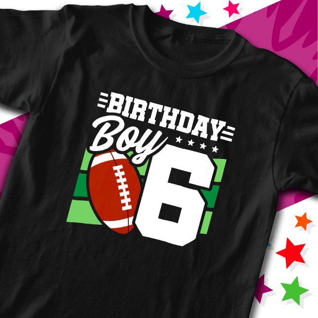 6 års Party-tema 6e-födelsedagstjocklek i fotboll T Shirt (Skapare uppladdad)