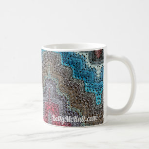 6 DKB Betty's Boom Mugg av Betty McKnit
