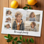6 Fotokollage med vit bakgrund Kökshandduk<br><div class="desc">Framsida - 6 fotomall i ett enkelt rutnät med vit gräns. Ett typsnitt i trendiget gör en modern,  minimal design för den ge presentsäsongen.</div>