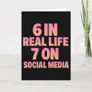 6 I Riktiga Livet 7 På Sociala Medier Kort
