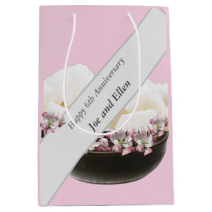 6e Bröllop-årsdagen, Järn och socker