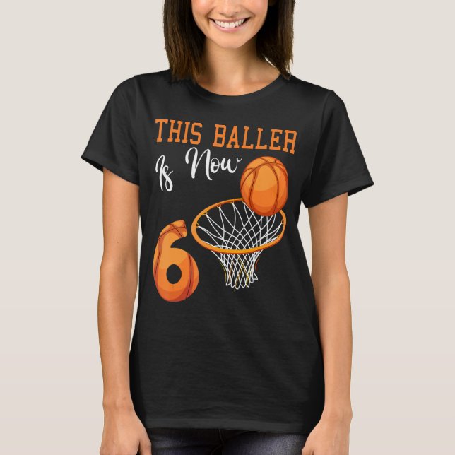 6e födelsedag för mindre basket t shirt (Framsida)