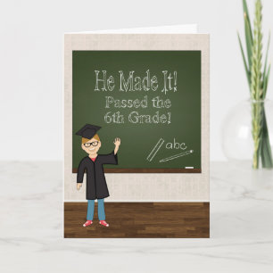 6e Klass Student med Tecknad Boy och Chalkboard Meddelande