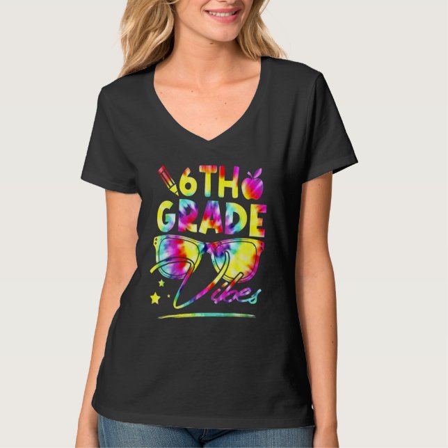 6th Grade Vibes Retro Back To School Rainbow Tie D T Shirt (Framsida)