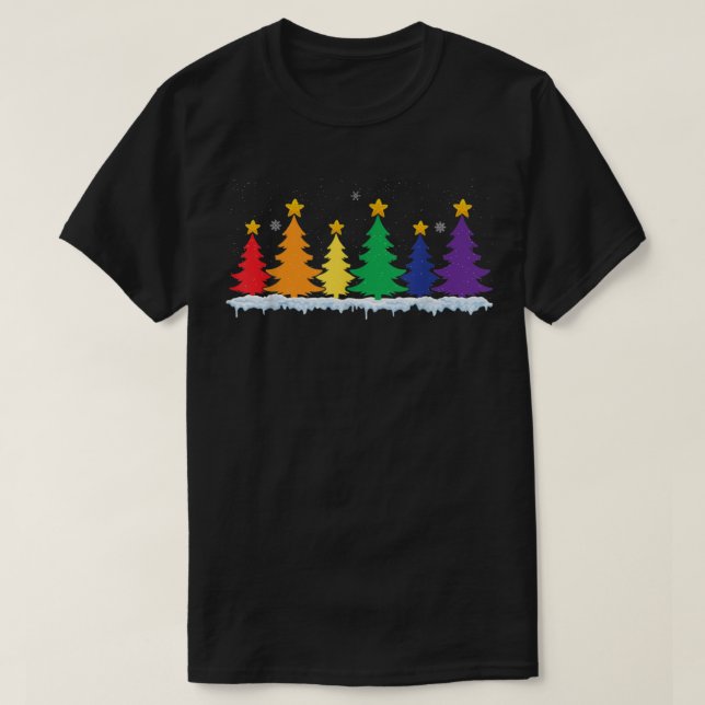 702p LGBT Flag Christmas Tree Merry Xmas Gay LGBT  T Shirt (Design framsida)